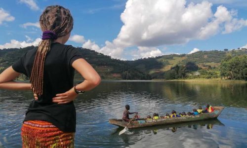 Ouganda : Le lac Bunyonyi et l’île d’Itambira – Le récit by Aurélie